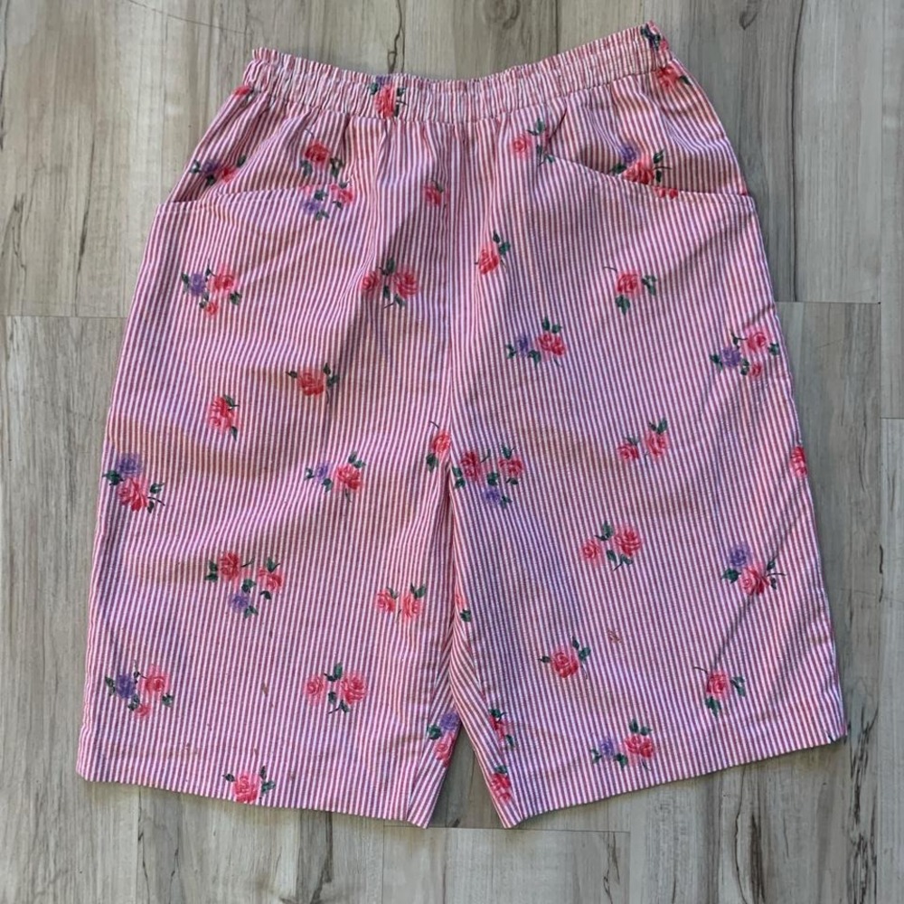 1990's classic pro Pink floral shorts with elastic waistband‎